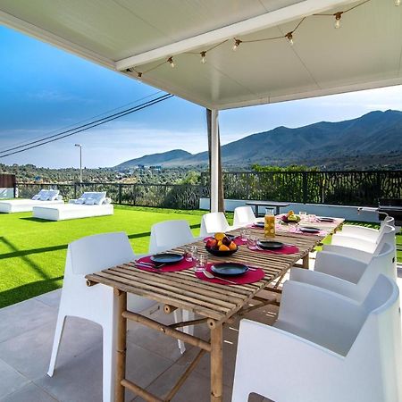 Palm Tree Villa - 5Bdr Paradise Pool / Chill Out Beds Torremolinos Exterior photo