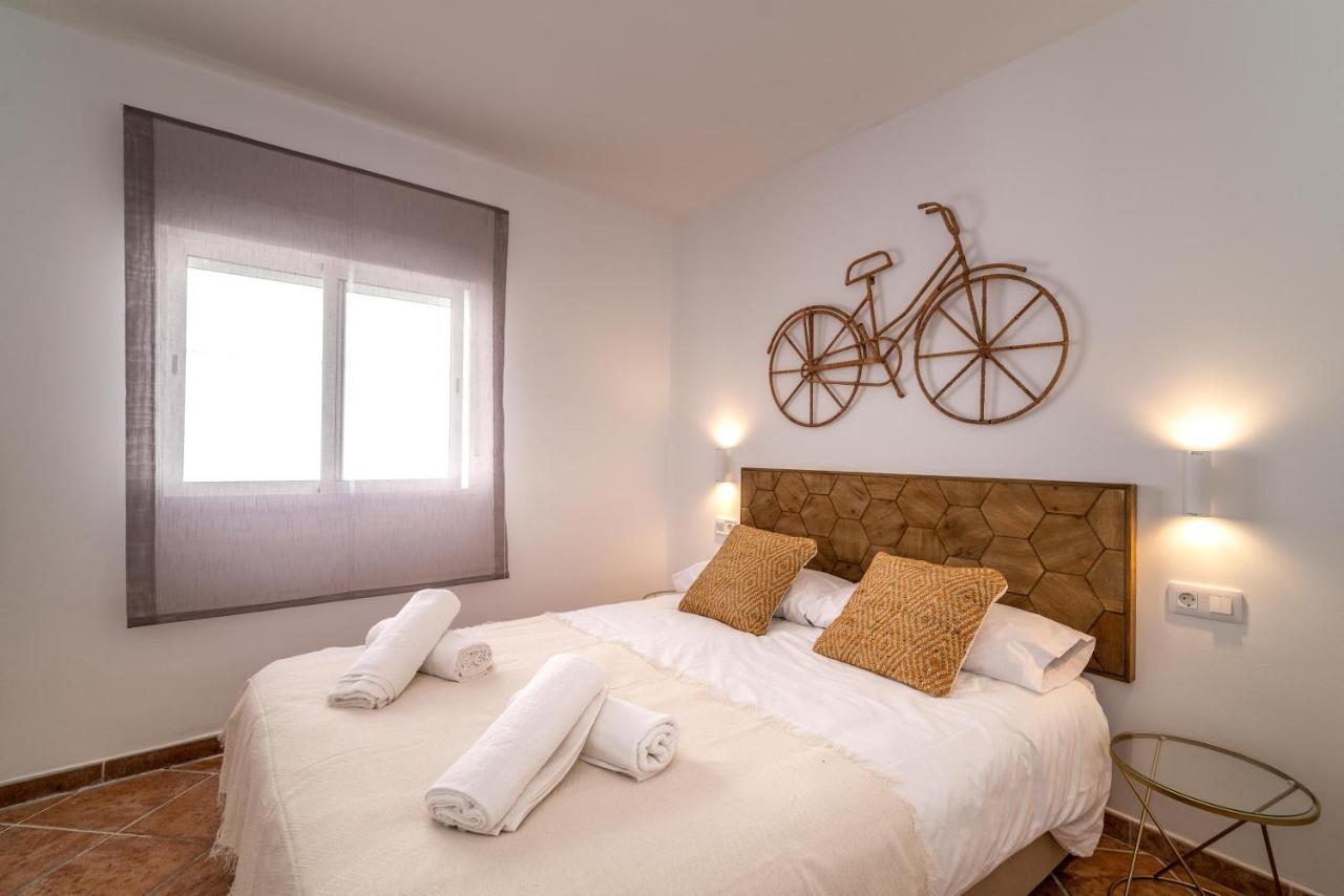 Palm Tree Villa - 5Bdr Paradise Pool / Chill Out Beds Torremolinos Exterior photo